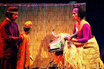 Los títeres invitan al mestizaje al ritmo de sones africanos