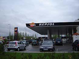 Las gasolineras incrementarán los precios de los carburantes de forma moderada durante este año