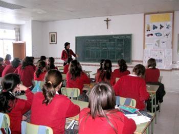 El crucifijo en la escuela no viola la laicidad... en Italia 