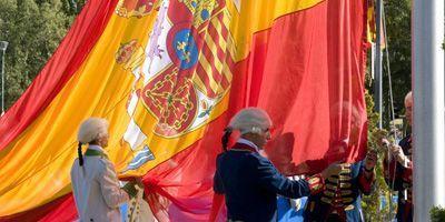 Pozuelo de Alarcón homenajea a la bandera de España
