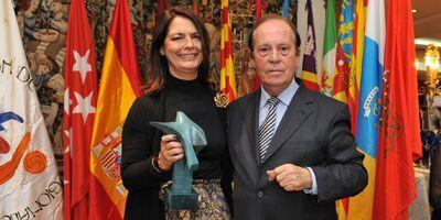 El Ayuntamiento de Pozuelo es premiado por la Federación de Casas Regionales de la Comunidad de Madrid