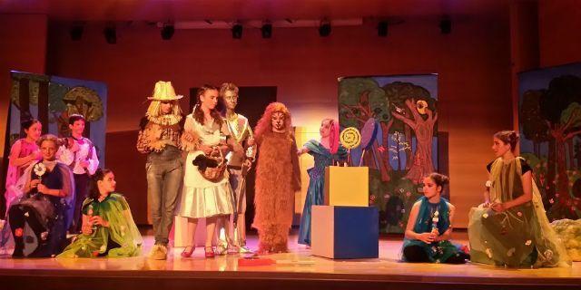 Más de cien alumnos de Primaria se suben a los escenarios de teatro de Pozuelo