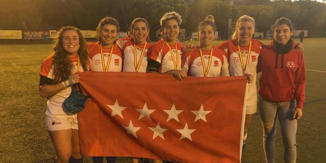 La selección madrileña femenina de rugby, con representantes del Olímpico, gana el campeonato de España