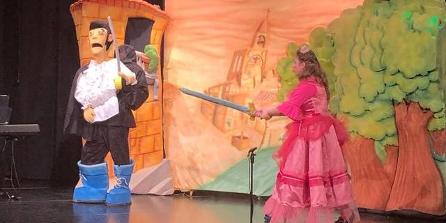 Los escolares de Pozuelo descubren la zarzuela con el espectáculo ‘Princesos y Caballeras’