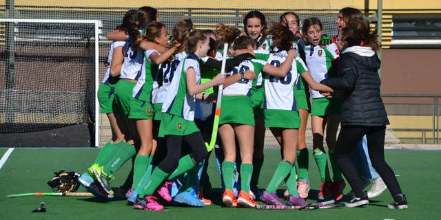 El infantil femenino del Club Hockey Pozuelo gana el campeonato madrileño