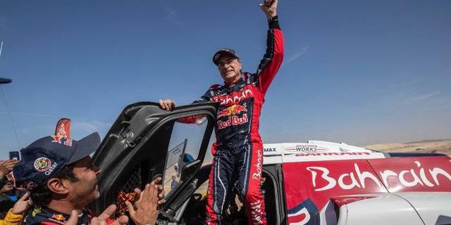 El pozuelero Carlos Sainz conquista su tercer Rally Dakar a los 57 años