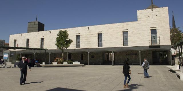 El Ayuntamiento instalará una cubierta textil en la Plaza del Padre Vallet
