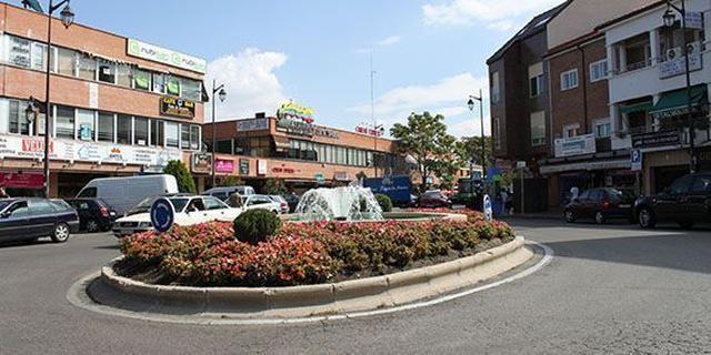Adif licita el arrendamiento del Centro Comercial La Estación y su aparcamiento