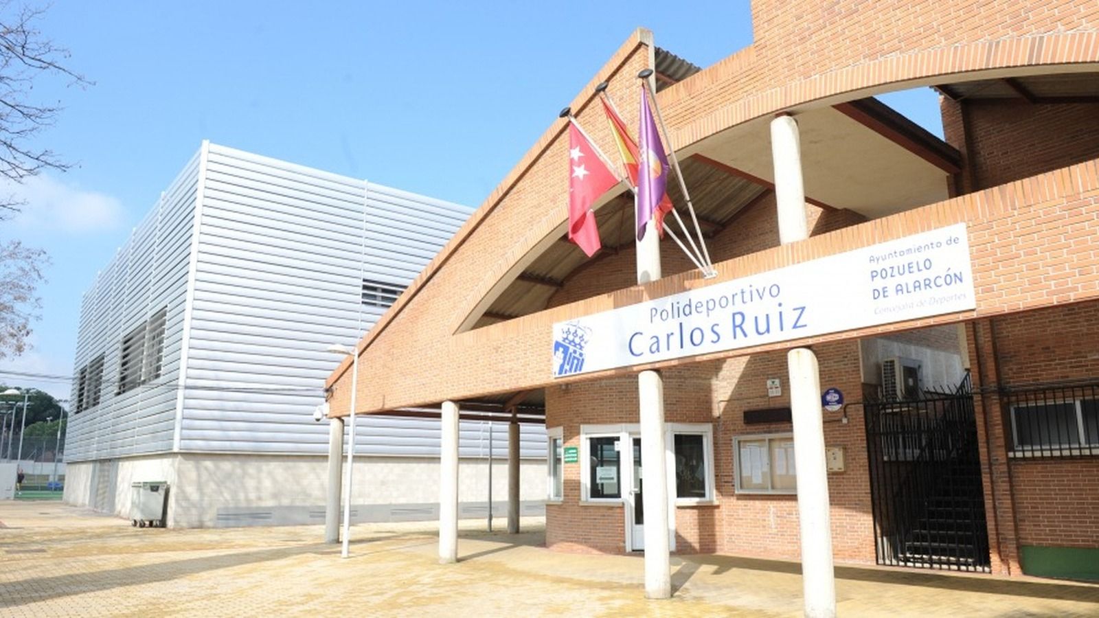 El Polideportivo Carlos Ruiz renovará el césped artificial de su campo de fútbol 7