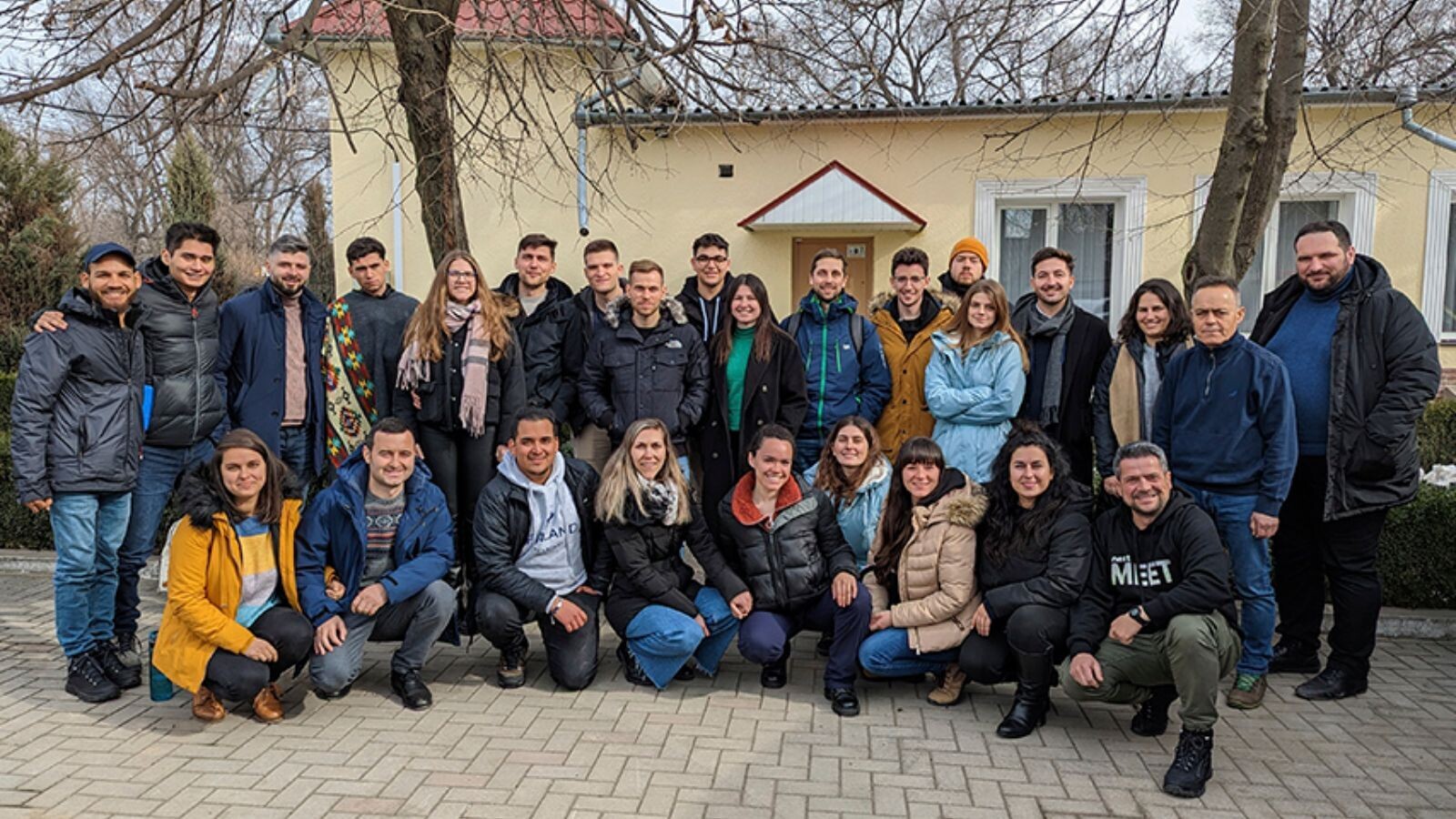 Jóvenes de Pozuelo de Alarcón organizan un crowdfunding para ayudar a familias en Moldavia