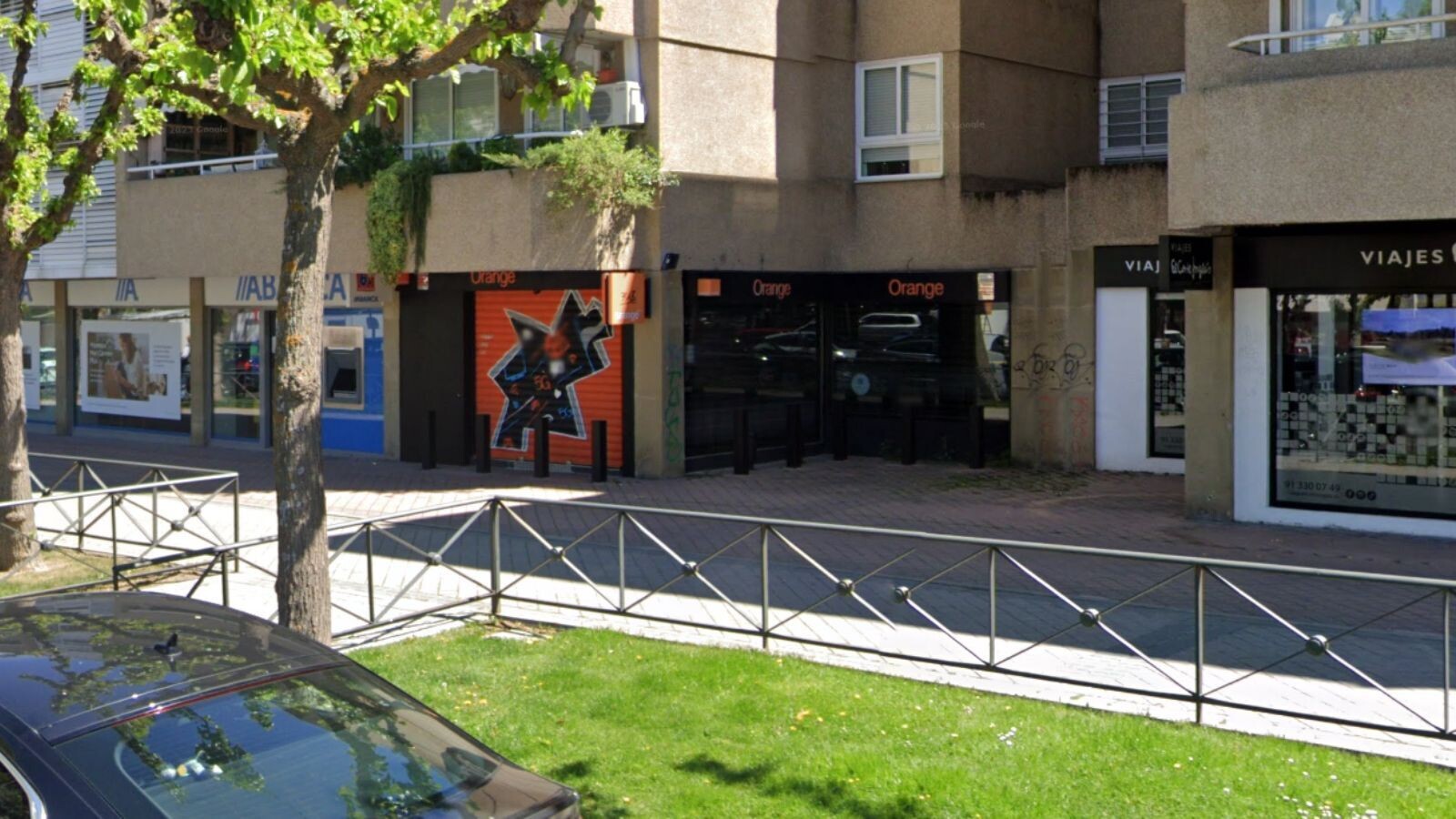 Detienen en Las Rozas tras una persecución a los ladrones de la tienda Orange de Pozuelo