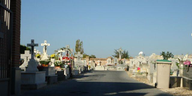 Los pozueleros recuerdan a sus familiares el Día de Todos los Santos