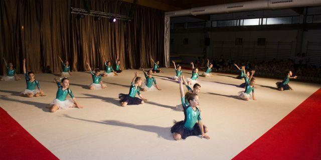 La Escuela de Gimnasia Artística de Pozuelo celebra una gala de Navidad