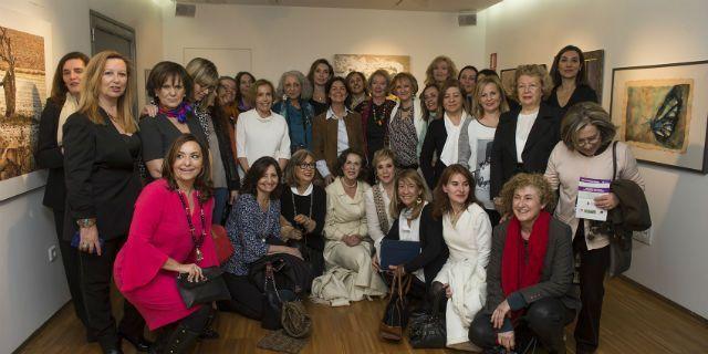 Las ‘Mujeres Pintoras’ muestran su talento artístico en Pozuelo