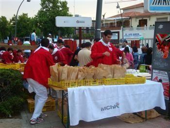 La jornada festiva del día 8 despierta a cientos de vecinos para la chocolatada y los encierros