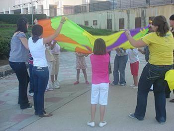 'Pozuelo con sus Peques' empieza el curso con nuevos talleres de manualidades y juegos deportivos