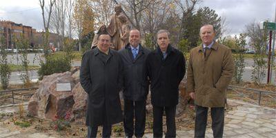 Nueva escultura de La Sagrada Familia en Pozuelo