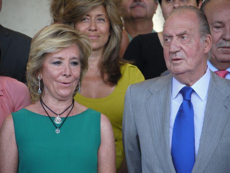 120823 visita rey juan carlos 112 madrid esperanza aguirre Paloma Adrados 10