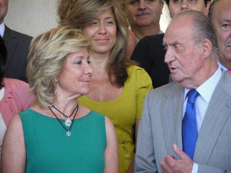 120823 visita rey juan carlos 112 madrid esperanza aguirre Paloma Adrados 11