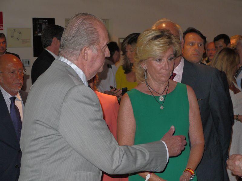 120823 visita rey juan carlos 112 madrid esperanza aguirre Paloma Adrados 5