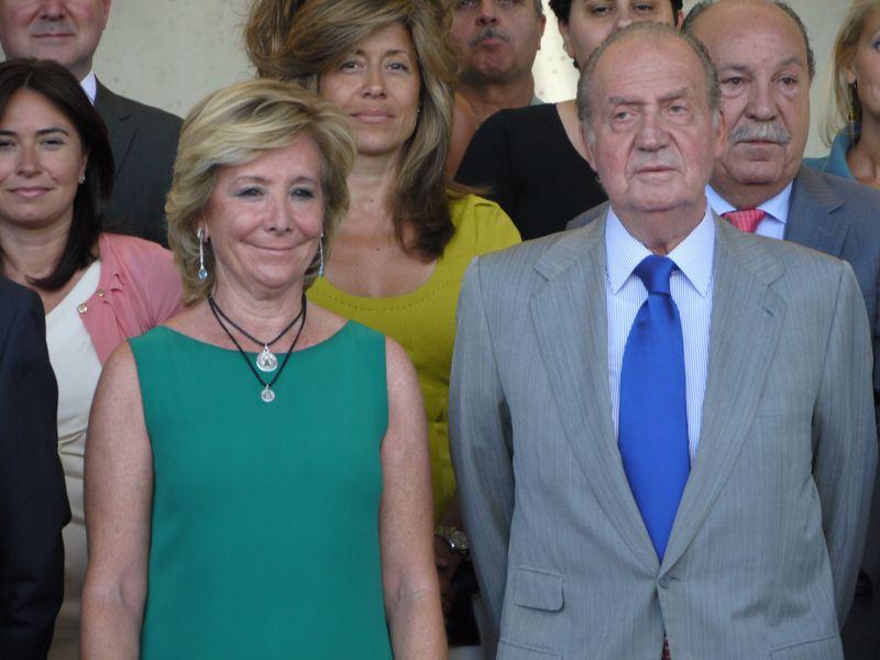 120823 visita rey juan carlos 112 madrid esperanza aguirre Paloma Adrados 9
