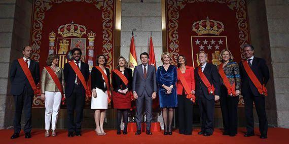 Paloma Adrados recibe la Gran Cruz de la Orden del Dos de Mayo