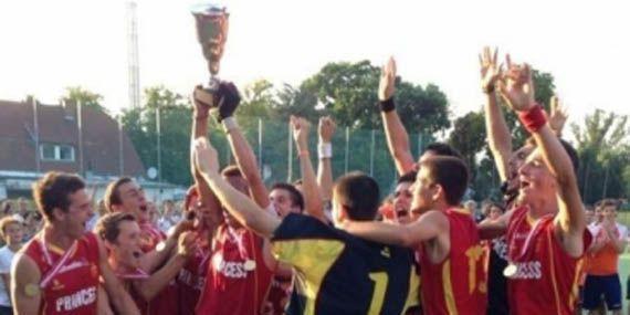 El pozuelero Lucas García Alcalde, campeón de Europa de Hockey sub-18