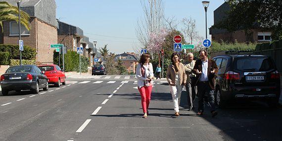 La calle Madroño del Paular ya cuenta con un tramo de doble sentido