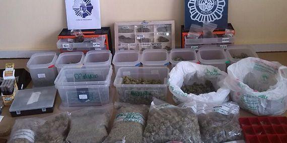 Tres detenidos por tráfico de drogas en Pozuelo