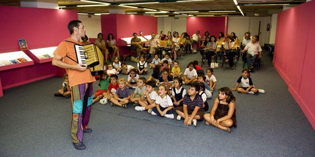 Cuentacuentos para niños y adultos, cine y tertulias en las bibliotecas de Pozuelo