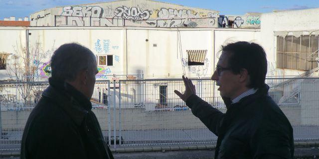 Los candidatos de UPyD visitan el barrio de la Estación