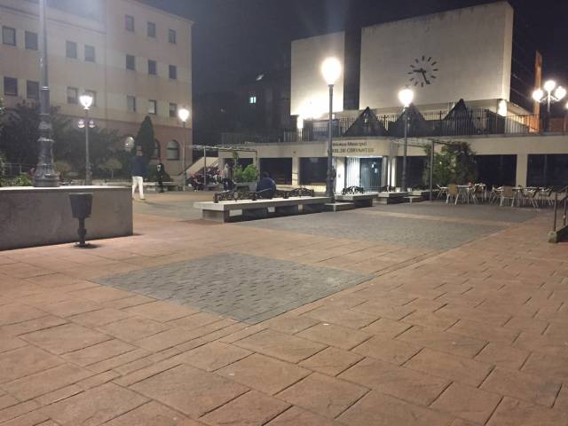 151030-vandalos-plaza-ayuntamiento-pozuelo