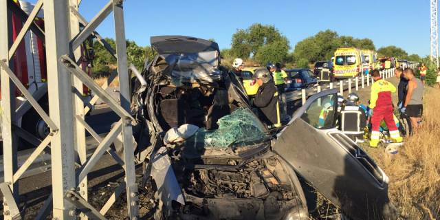 Dos heridos leves y uno grave en un accidente de tráfico en Pozuelo