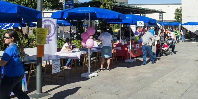 Las asociaciones de Pozuelo dieron a conocer sus actividades en la plaza del Padre Vallet