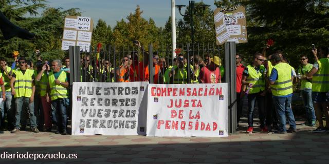 Policías locales piden en el día de su patrona diálogo al Ayuntamiento