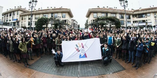 Los estudiantes de Pozuelo conmemoran el Día Escolar de la No Violencia y la Paz