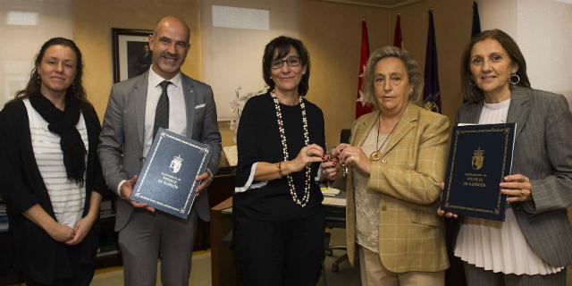 Pozuelo cede una vivienda municipal a Cruz Roja para ayudar a refugiados