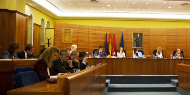 El PP explica en un comunicado la adjudicación del estudio sobre los trabajadores de Familia