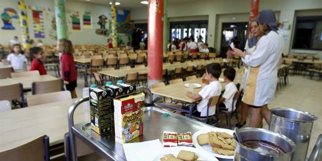 El Pleno vota de forma unánime a favor de la mejora de las becas de comedor propuesta por Somos Pozuelo 