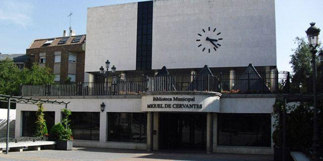 Las bibliotecas de Pozuelo ya disponen de buzones exteriores para facilitar las devoluciones