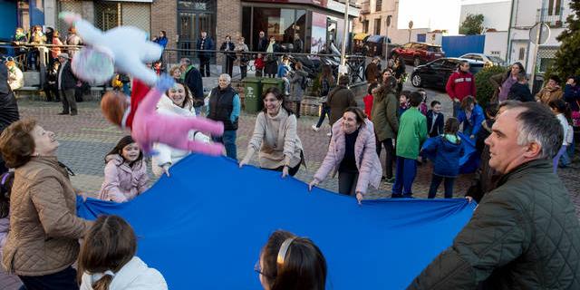 Pozuelo conserva sus tradiciones con la celebración del ‘Manteo del Pelele’ 