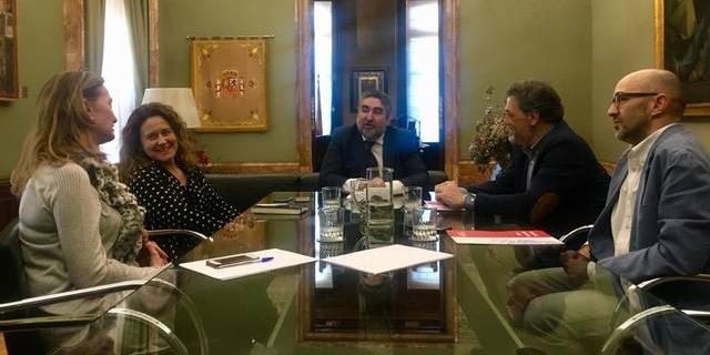 Bascuñana y el Delegado del Gobierno se reúnen para ver la situación de la seguridad en Pozuelo Bascuñana y el Delegado del Gobierno se reúnen para ver la situación de la seguridad en Pozuelo