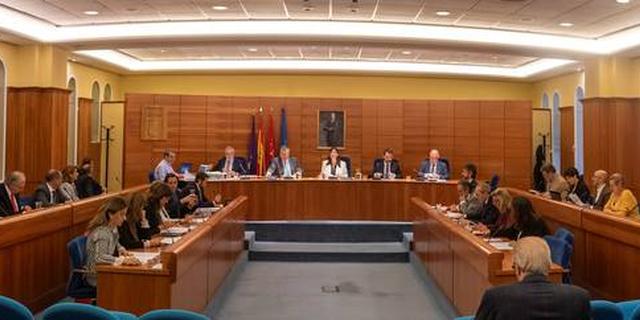 El Ayuntamiento reconoce la labor de las Fuerzas y Cuerpos de Seguridad del Estado en Cataluña