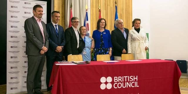 El British Council de Pozuelo cede una canción al 112 compuesta para que los niños recuerden el número de emergencias