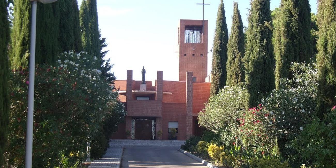 Menús de 9 euros para sostener la casa de ejercicios Cristo Rey en Pozuelo y ayudar a familias necesitadas