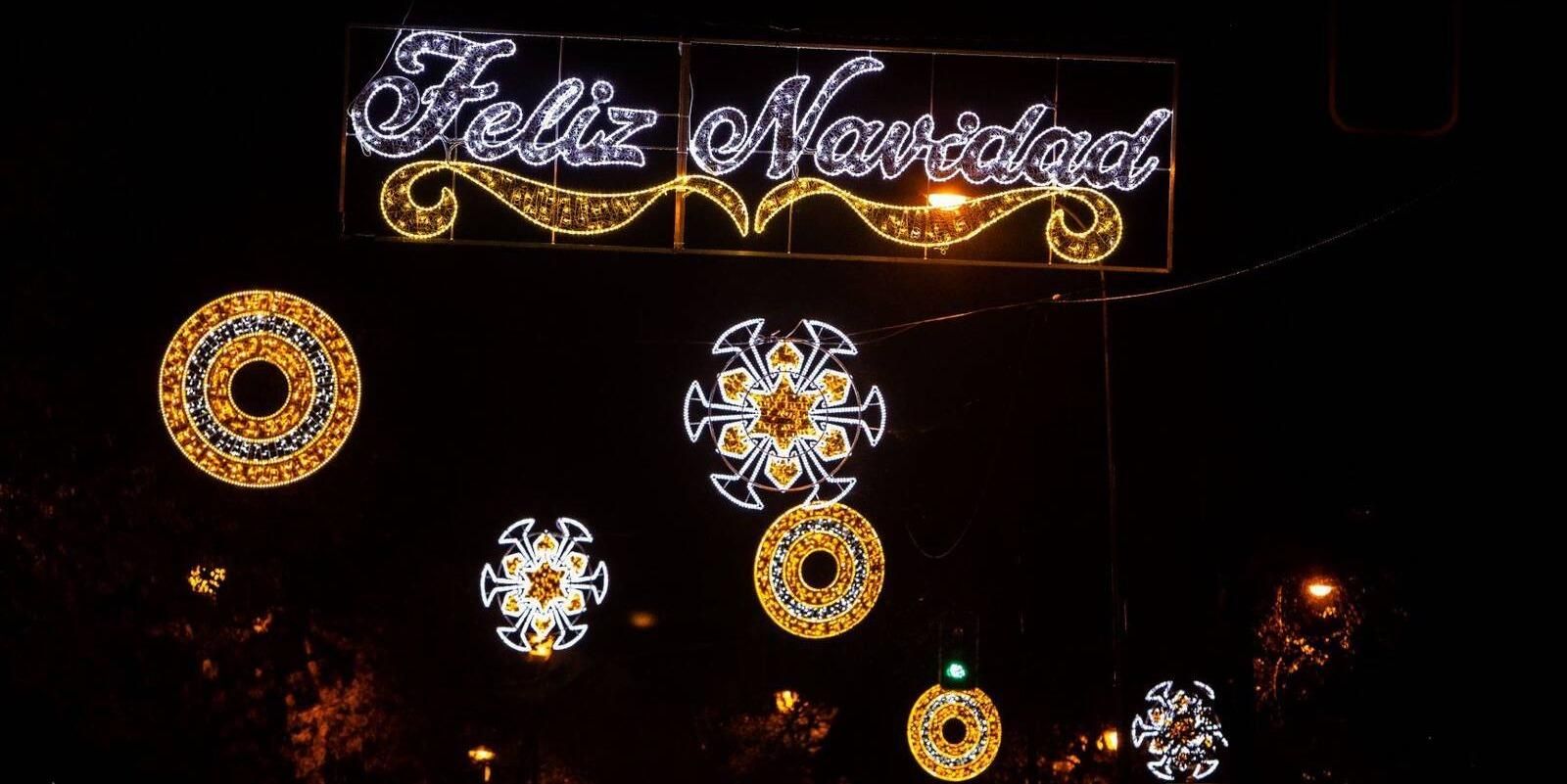 La luces navideñas ya iluminan Pozuelo de Alarcón