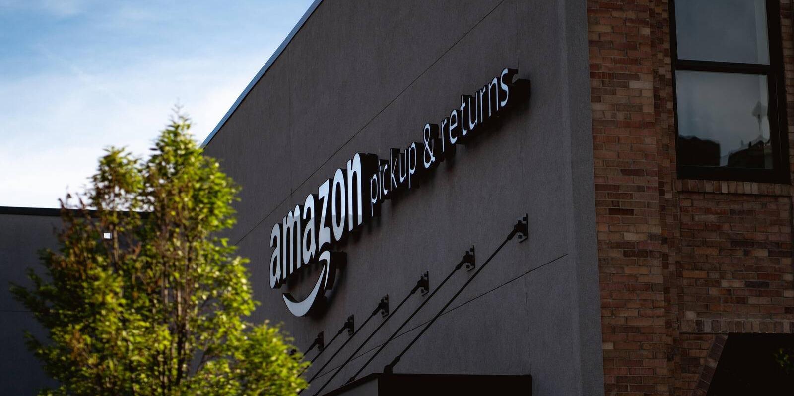 Amazon inaugura un nuevo centro logístico en Alcalá de Henares