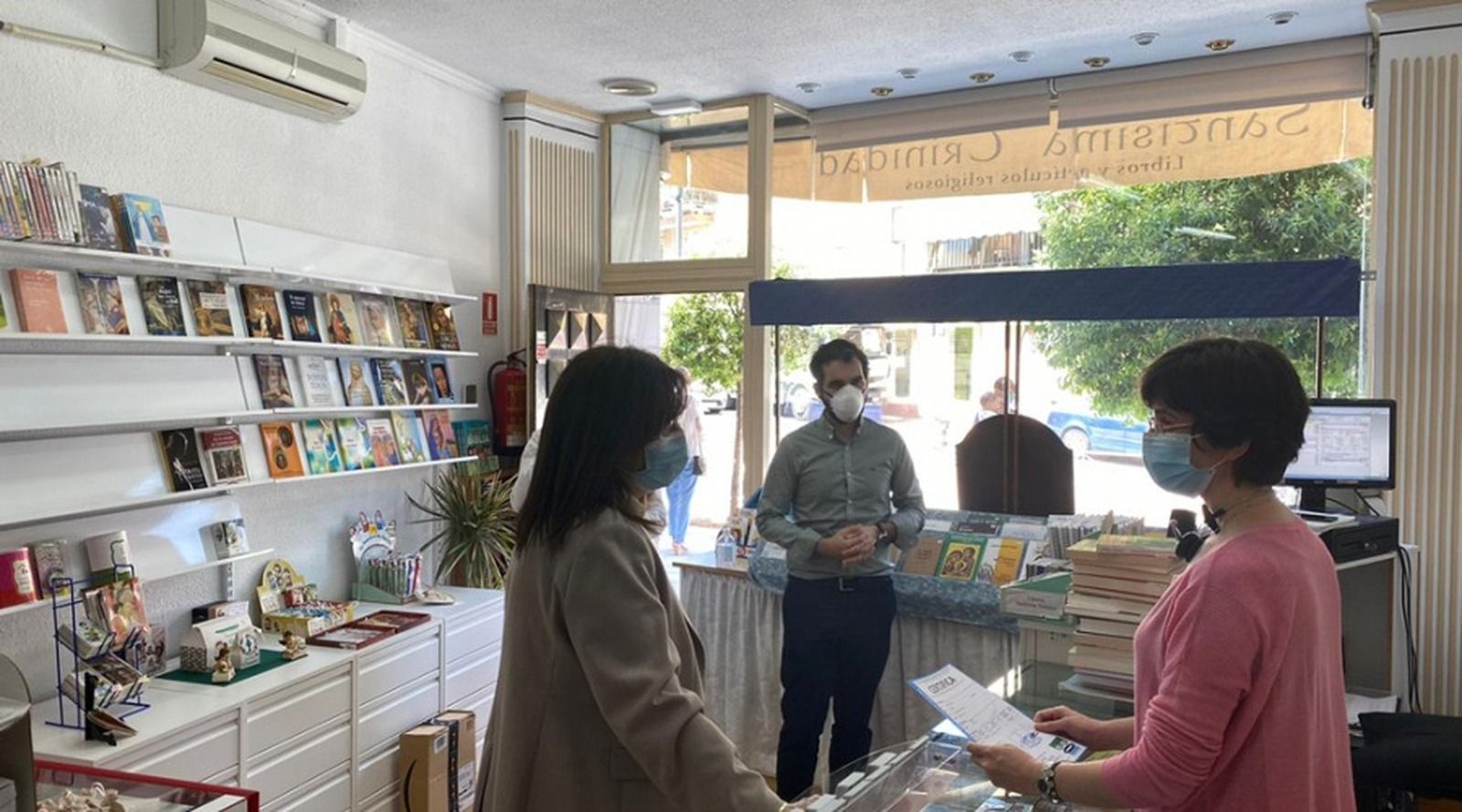 El Ayuntamiento pone a disposición de los comercios tickets de aparcamiento gratuito para sus clientes
