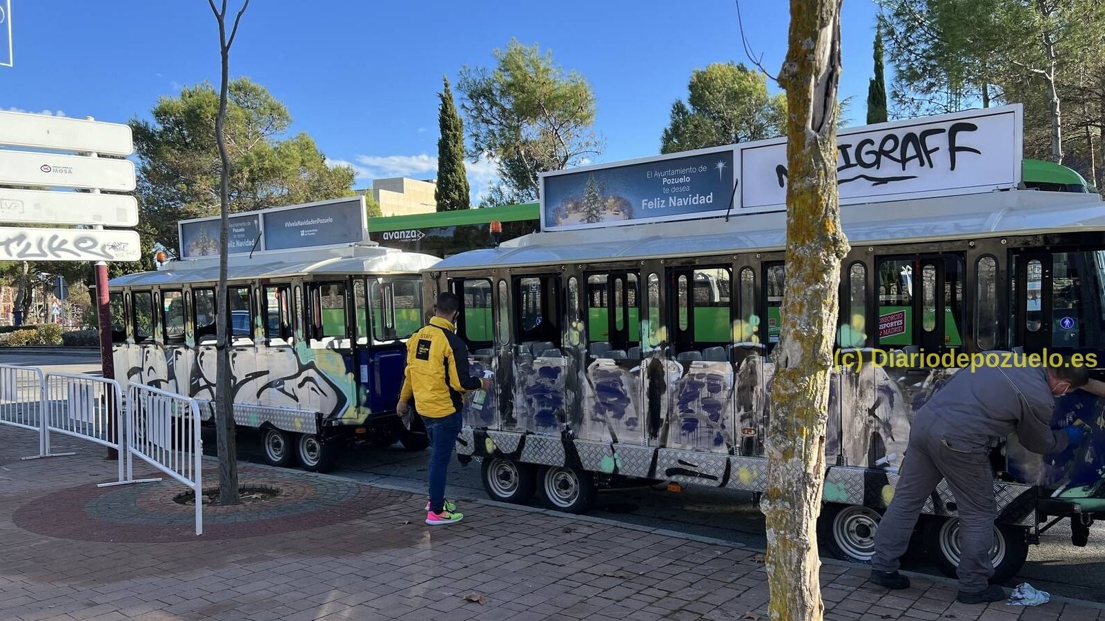 Vandalizan con pintadas el Tren de la Navidad de Pozuelo de Alarcón