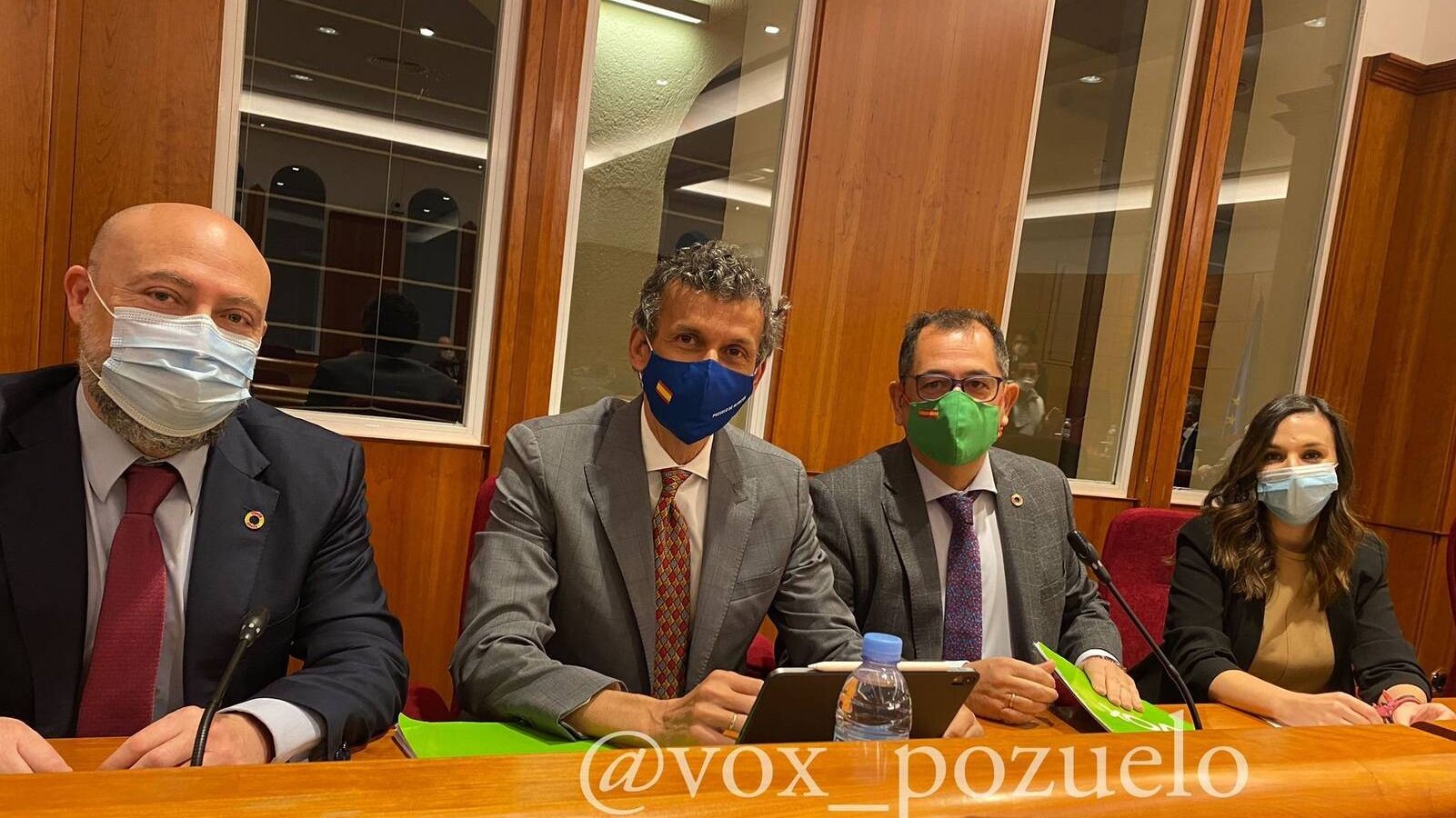 Vox denuncia que el material pirotécnico seguirá sin regularse en Pozuelo por el "no" del PP